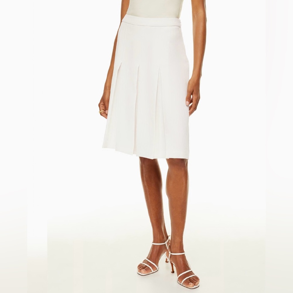 Aritzia Wilfred box pleat skirt cream size 8
